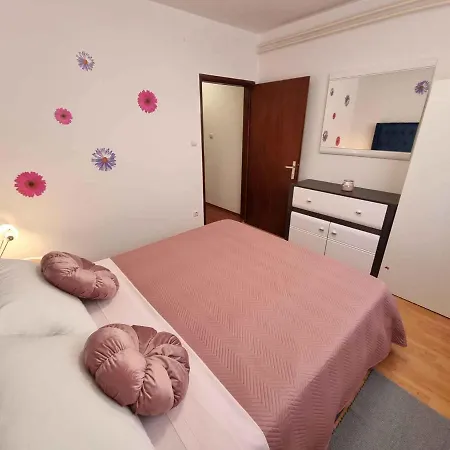In 42924 Apartament